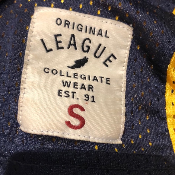 Michigan reversible athletic top - Picture 4 of 4